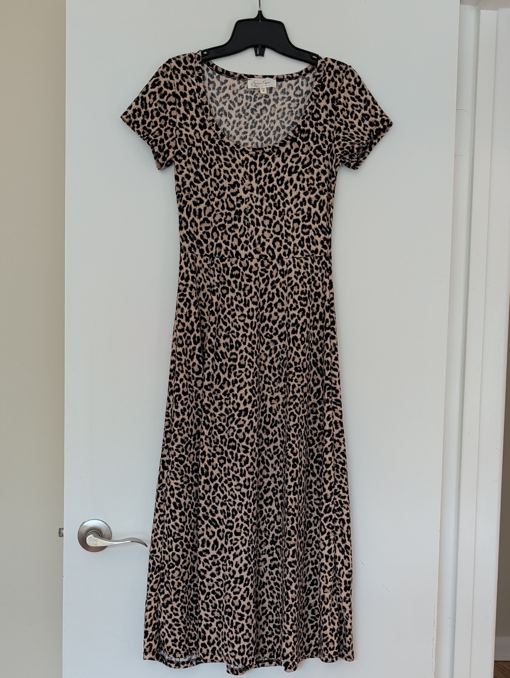 Jessica Simpson Leopard Print Maxi Skirt in Beige and Black - Picture 2 of 7